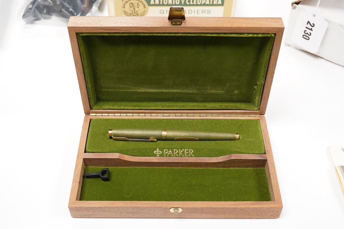 A Parker Queen Elizabeth Limited Edition pen with original box/certificate 1974/5000